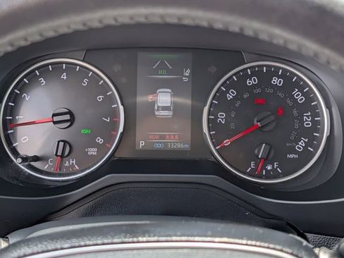 Used 2022 Toyota RAV4 XLE Premium FWD image 20