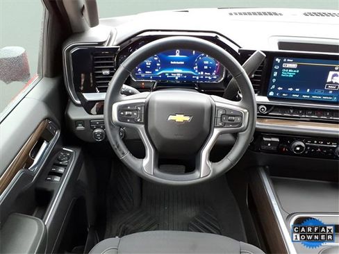 Used 2024 Chevrolet Silverado 2500 LT image 16