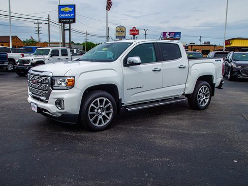 Used 2022 GMC Canyon Denali AWD/4WD image 3