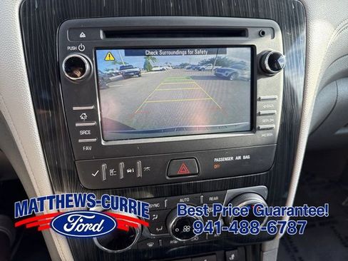 Used 2016 Chevrolet Traverse LT FWD image 19