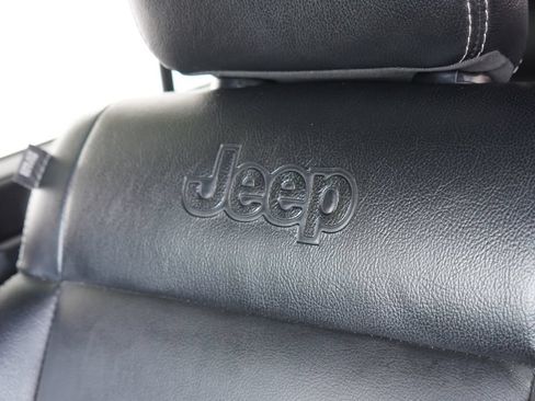 Used 2012 Jeep Wrangler Unlimited Sahara w/ Dual Top Group AWD/4WD image 30