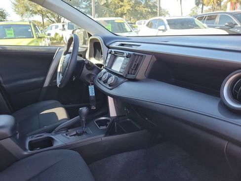 Used 2018 Toyota RAV4 LE image 30