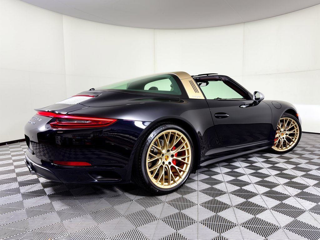 Certified 2019 Porsche 911 Targa 4 GTS AWD/4WD image 9
