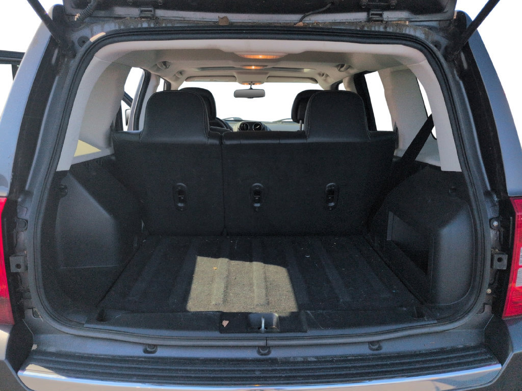 Used 2016 Jeep Patriot High Altitude AWD/4WD image 24