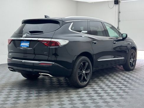Used 2023 Buick Enclave Essence w/ Experience Buick Package FWD image 8
