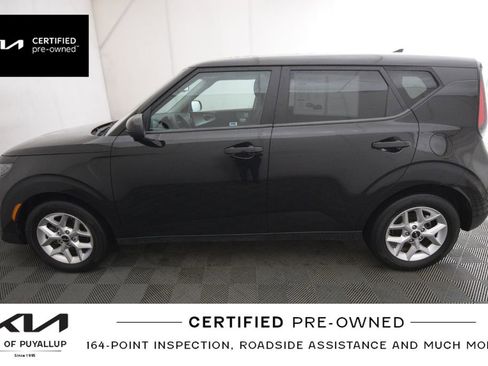 Certified 2023 Kia Soul S image 9