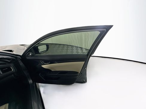 Used 2018 Honda Civic Sport Touring image 32