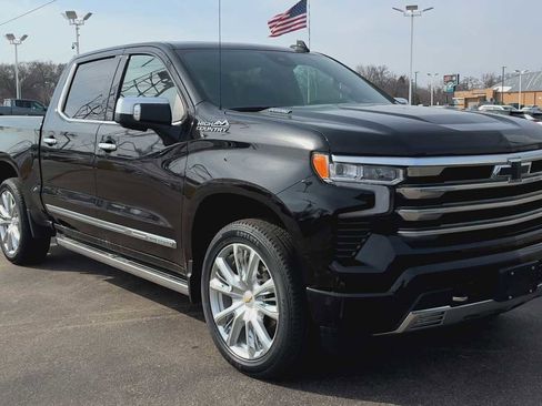 Certified 2025 Chevrolet Silverado 1500 High Country image 8