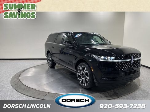 New 2026 Lincoln Navigator L Black Label AWD/4WD image 3