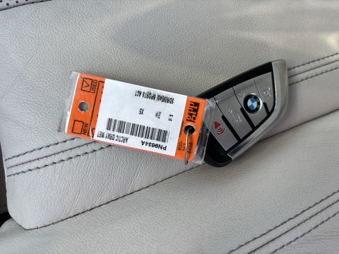 Used 2022 BMW X5 sDrive40i w/ Premium Package RWD image 38