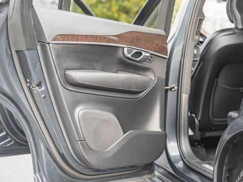 Used 2019 Volvo XC90 T6 Momentum w/ Advanced Package image 37