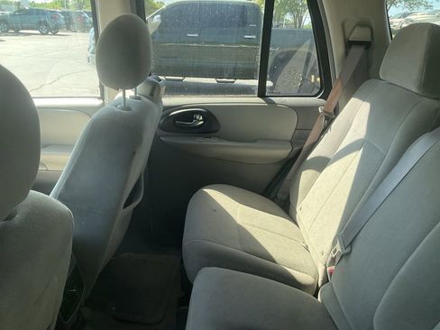 Used 2006 Chevrolet TrailBlazer LS w/ LS Preferred Equipment Group image 9