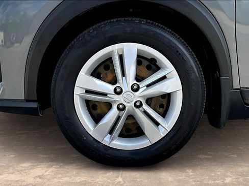 Used 2021 Nissan Kicks S image 35