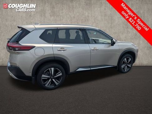Used 2022 Nissan Rogue Platinum w/ Head-Up Display Package AWD/4WD image 9