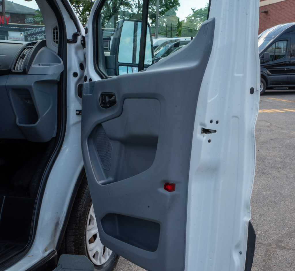 Used 2017 Ford Transit 350 XL RWD image 17