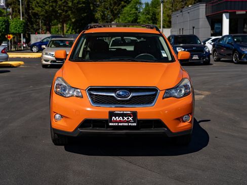 Used 2014 Subaru Crosstrek 2.0i Limited w/ Popular Package #2 AWD/4WD image 3