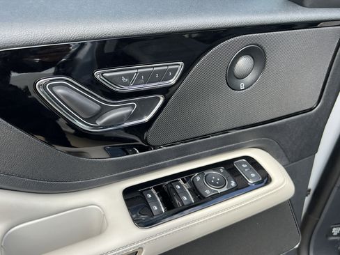 New 2025 Lincoln Aviator Reserve image 24