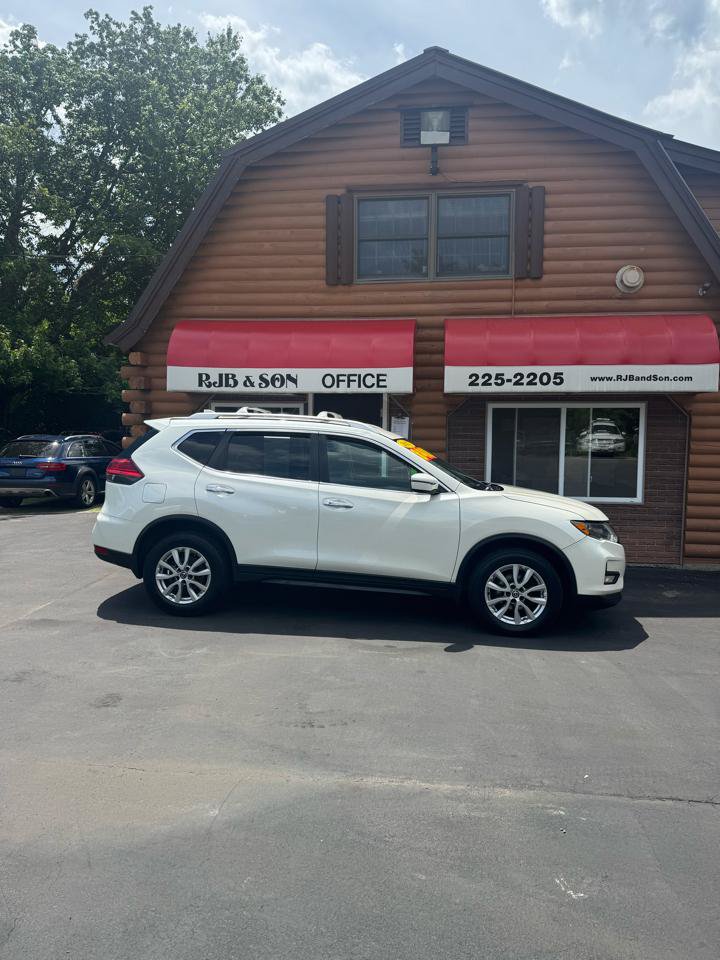 Used 2017 Nissan Rogue SV AWD/4WD image 2
