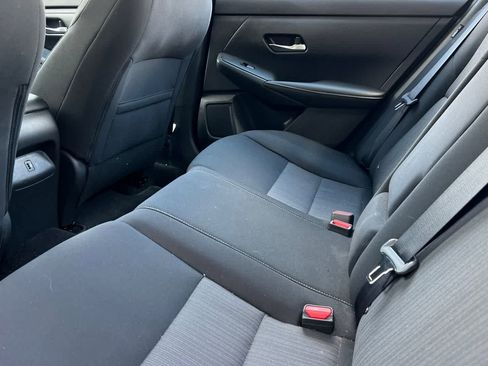 Used 2022 Nissan Sentra SV image 5