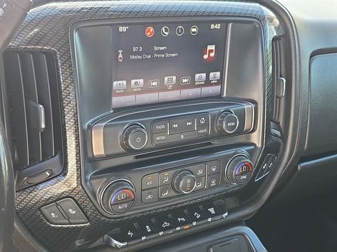 Used 2016 GMC Sierra 2500 SLT w/ All-Terrain HD Package AWD/4WD image 21