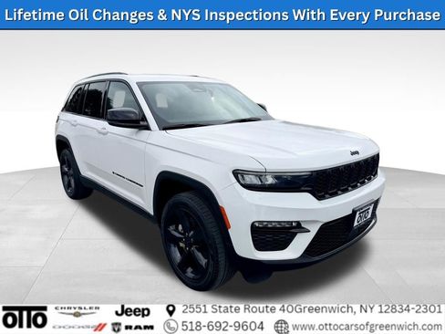 Used 2023 Jeep Grand Cherokee Limited w/ Black Appearance Package AWD/4WD image 1