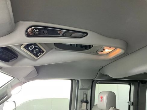 Used 2023 Chevrolet Express 2500 RWD image 32