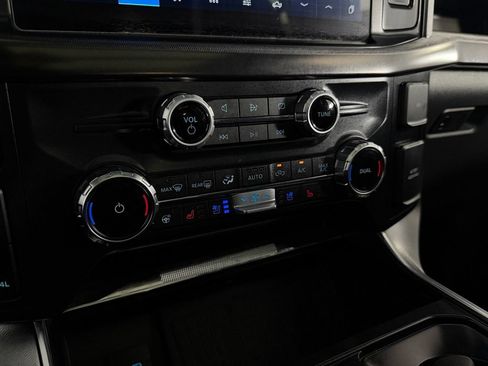 Used 2022 Ford F150 Platinum w/ Equipment Group 701A High AWD/4WD image 19