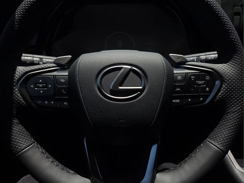 New 2026 Lexus TX 500h AWD image 25