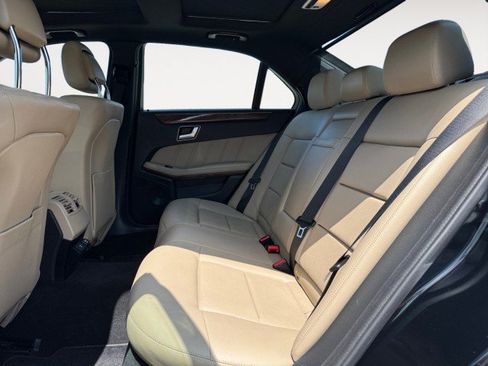 Used 2012 Mercedes-Benz E 350 4MATIC Sedan image 14