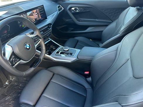 Used 2025 BMW 230i Coupe w/ Convenience Package image 11