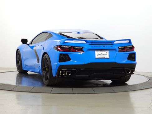Used 2021 Chevrolet Corvette Stingray Preferred Cpe w/ Z51 Performance Package RWD image 6