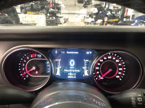 Used 2020 Jeep Wrangler Unlimited Rubicon AWD/4WD image 17