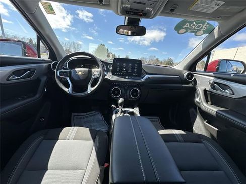 Certified 2024 Chevrolet Blazer LT w/ Convenience Package FWD image 19