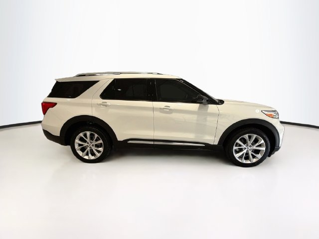 Used 2023 Ford Explorer Platinum w/ Technology Package AWD/4WD image 7