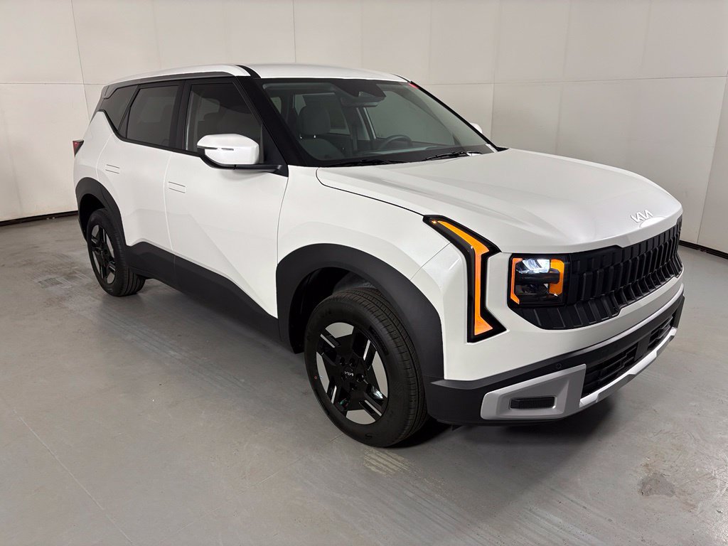 New 2027 Kia Seltos LX AWD/4WD image 2