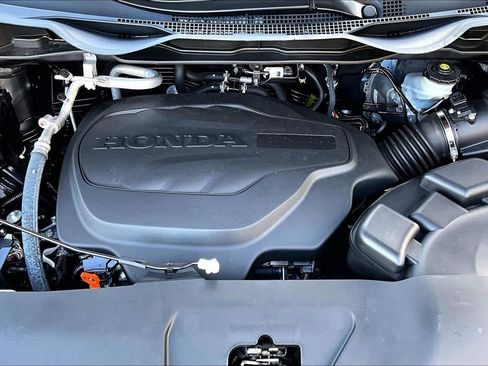 Used 2023 Honda Odyssey Elite image 24