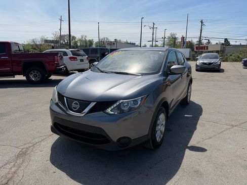 Used 2019 Nissan Rogue Sport S image 7