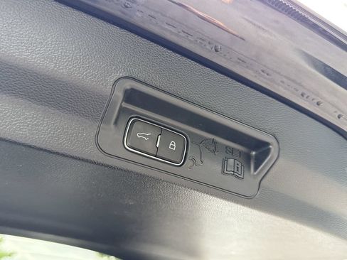 Used 2023 Ford Explorer XLT w/ Equipment Group 202A AWD/4WD image 34