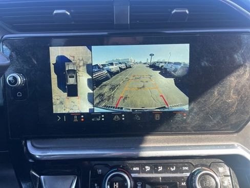 Used 2025 GMC Sierra 2500 Denali Ultimate w/ Max Trailering Package image 15