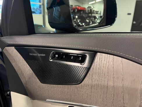 Used 2022 Volvo XC90 T6 Inscription image 42