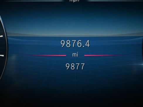 Used 2024 Mercedes-Benz GLC 300 image 12