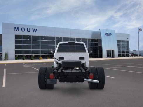 New 2025 Ford F550 4x4 Regular Cab Super Duty w/ XLT Value Package image 5