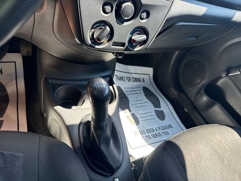 Used 2015 Nissan Versa S FWD image 8