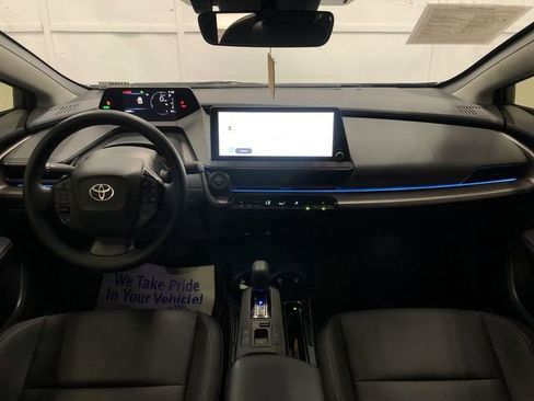 Used 2024 Toyota Prius XLE image 15