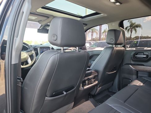 Used 2022 GMC Sierra 1500 Denali w/ Driver Alert Package II AWD/4WD image 13