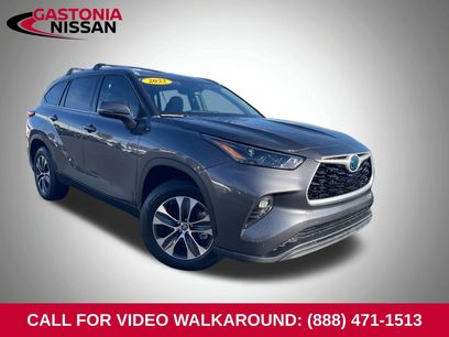Used 2022 Toyota Highlander XLE