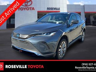 Used 2021 Toyota Venza XLE AWD/4WD video 1