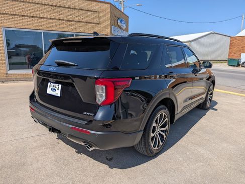Used 2022 Ford Explorer ST-Line w/ Class IV Trailer Tow Package AWD/4WD image 6