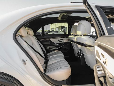 Used 2016 Mercedes-Benz S 550 Sedan image 46