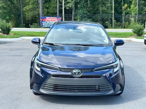 Used 2026 Toyota Corolla LE FWD image 5
